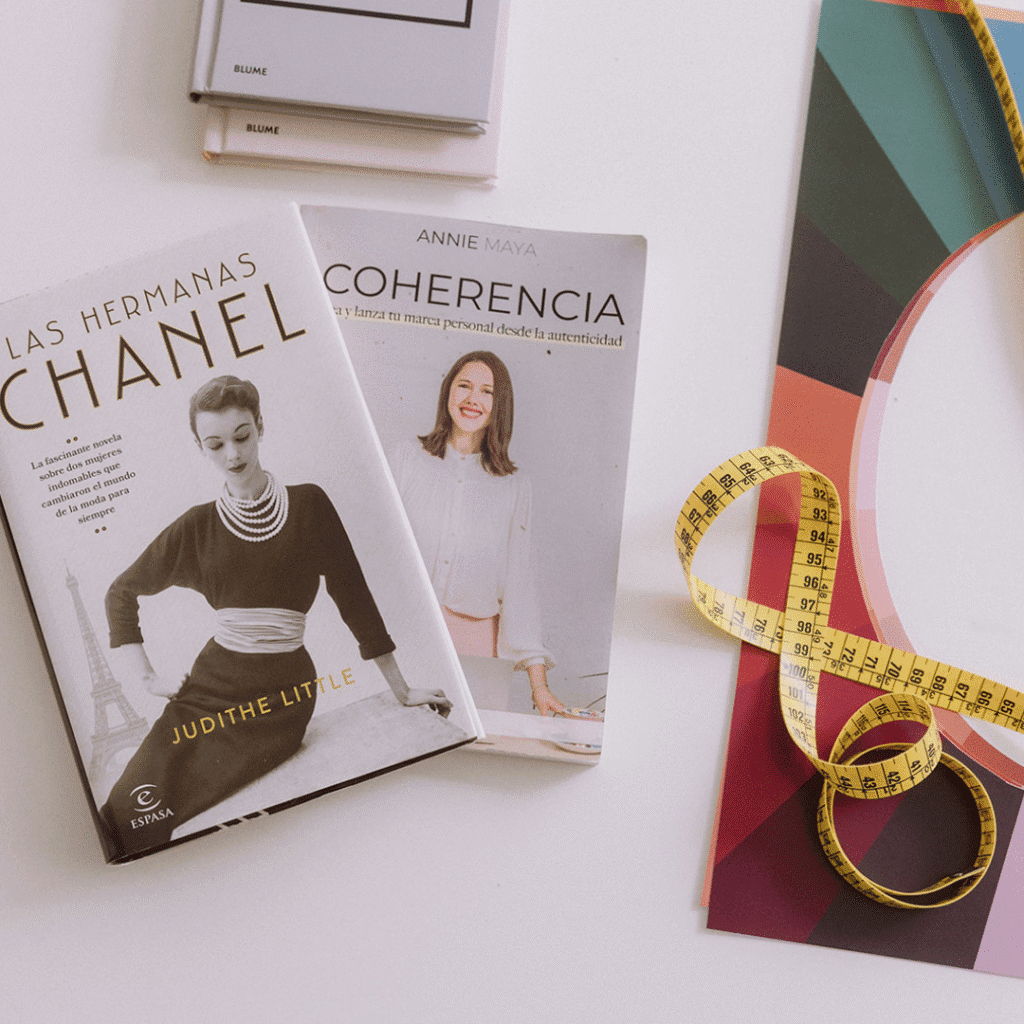 Libros y revisatas sobre moda